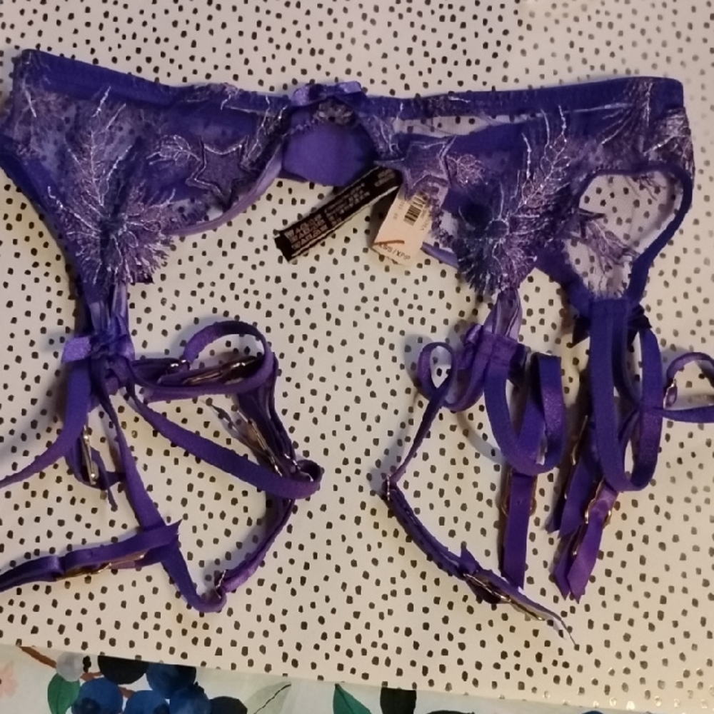 Victoria's Secret Garter Belt Sheer Stars Strappy Very Sexy